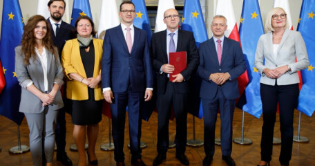 ASTA-NET z rządowym kontraktem  - ASTA-NET