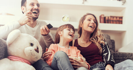 Dlaczego warto wybrać pakiet internetu z telewizją? - ASTA-NET